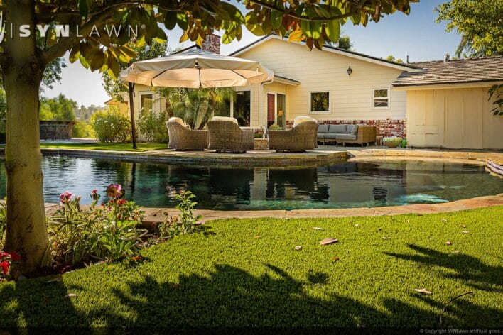 SYNLawn Milwaukee WI residential artificial grass for celebrity superstar backyards
